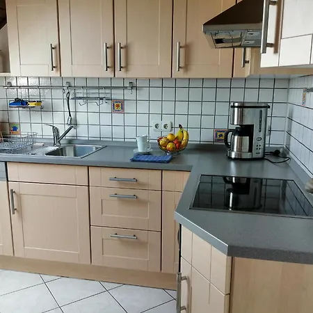 Rhönnest Mit Großer überdachter Terrasse
