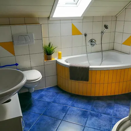 Rhoennest Mit Grosser Ueberdachter Terrasse Apartamento *